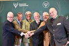 Das frisch gewählte, geschäftsführende Präsidium des DJV (v.l.): Wolfgang Heinz, Helmut Dammann-Tamke, Schatzmeister Kurt-Alexander Michael, Präsident Dr. Volker Böhning, Ralph Müller-Schallenberg und Dr. Dirk Wellershoff.