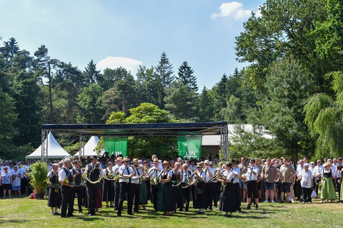 Beeindruckend und imposant: Das gemeinsame Abschlusskonzert aller Jagdhornbläser Foto: Kapuhs/LJN