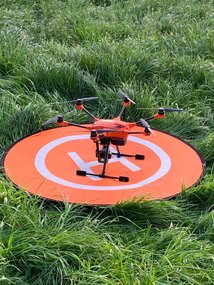 Drohne mit Landeplatz  (Bild:B. Neuhaus-Eden)